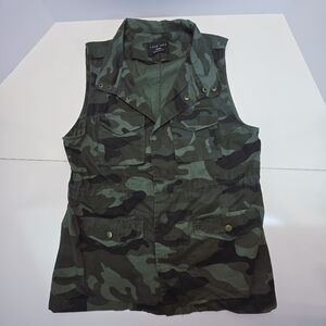 Love Tree Camouflage Pattern Vest Womens Medium Pockets Snap Front